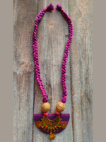 Load image into Gallery viewer, Fabric and Antique Gold Finish Metal Pendant Necklace Set with Braided Threads Closure
