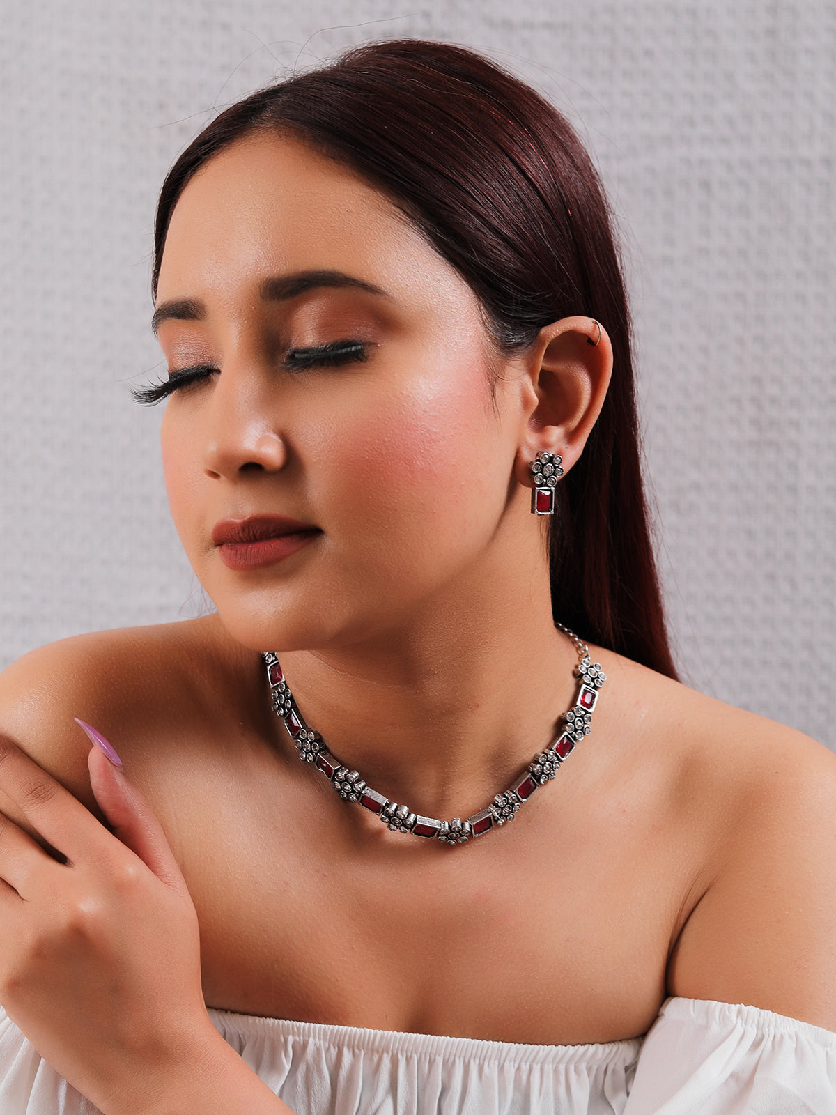 Pink Glass Stones Embedded Petite Silver Finish Necklace Set