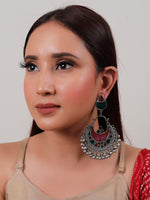 Load image into Gallery viewer, Red &amp; Green Enamel Painted Afghani Ghungroo Chandbali Earrings
