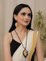 Load image into Gallery viewer, Elegant Leaf Shape Black &amp; Golden Handcrafted Terracotta Clay Necklace Set
