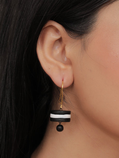 Black Abstract Beaded Terracotta Necklace set