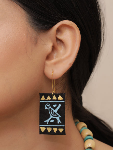 Wooden Beads Fabric Necklace Set with Handpainted Nature Motifs (Black)