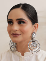 Load image into Gallery viewer, Concentric Circles Rhinestones Embedded Dangler Earrings
