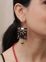 Load image into Gallery viewer, Block Printed Fabric Necklace Set Accentuated with Ghungroos
