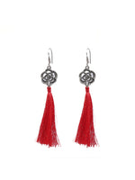 Load image into Gallery viewer, Indigo &amp; Fuchsia Fabric Necklace Set with Thread Closure
