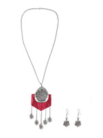 Load image into Gallery viewer, Flower Motifs Fabric Pendant Necklace Set with Metal Strings
