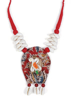 Load image into Gallery viewer, Kalamkari Fabric Shell Work Handcrafted Necklace Set with Thread Closure
