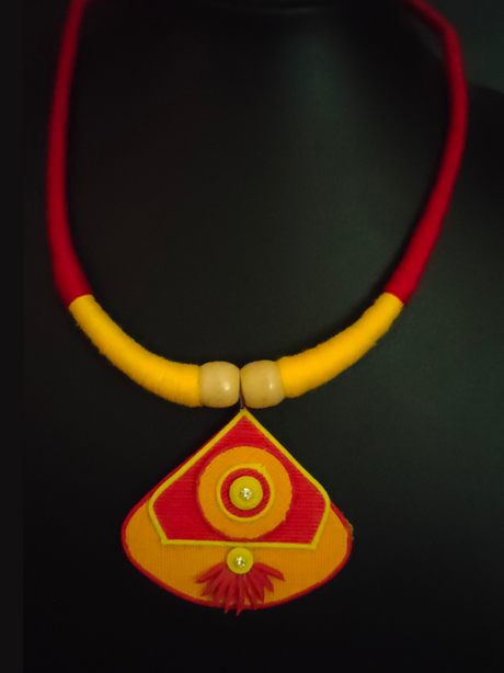 Minimalist Elegant Red & Yellow Jute Necklace Set with Thread Closure