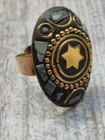 Load image into Gallery viewer, Black and Grey Oval Tibetan Ring with Gold Detailing
