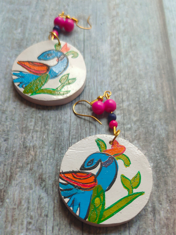 Hand Painted Peacock Wooden Necklace Set with Shells and Thread Closure