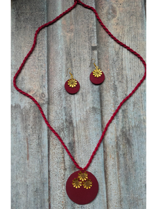 Fabric Necklace Set with Antique Gold Finish Metal Accents