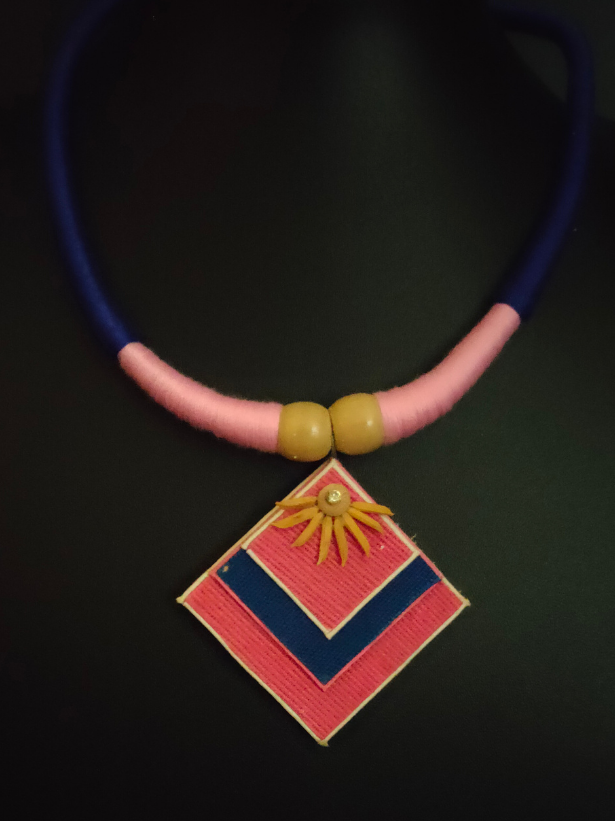 Minimalist Elegant Jute Necklace Set with Thread Closure