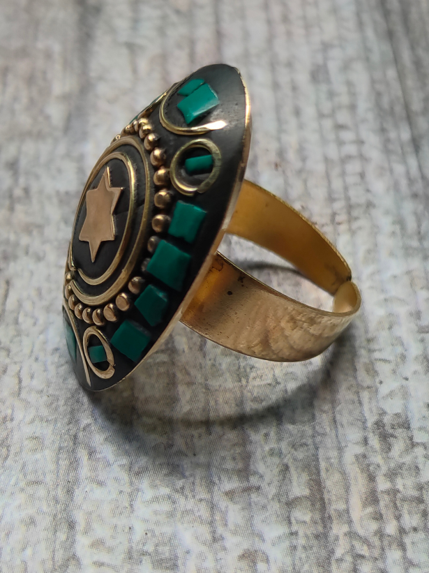 Black and Turquoise Oval Tibetan Ring with Gold Detailing