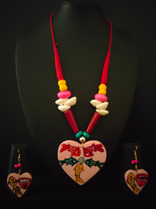Hand Painted Fishes Wooden Necklace Set with Shells and Thread Closure