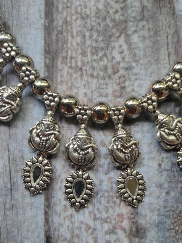 Petite Metal Necklace Set with Ganesha Motifs