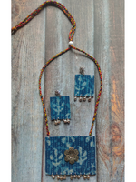 Load image into Gallery viewer, Kantha Work Indigo Fabric Necklace Set with Braided Threads Closure
