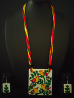 Load image into Gallery viewer, Hand Painted Birds Ceramic Necklace Set with Multi-Color Thread Closure
