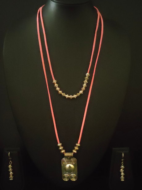 Minimal 2 Layer Necklace Set with Metal Pendants