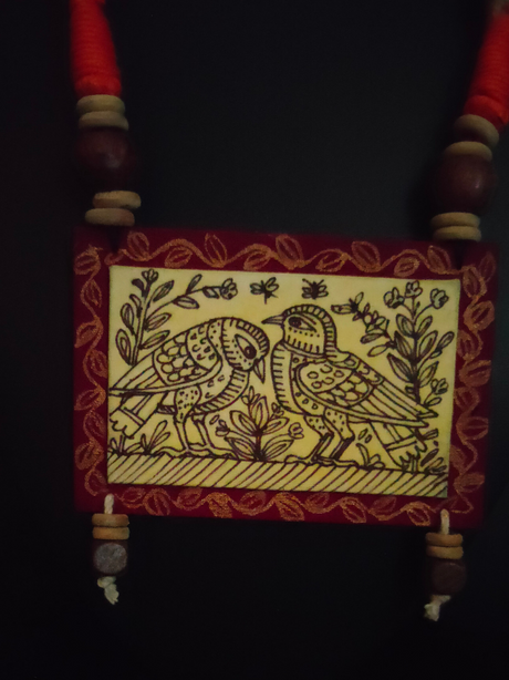 Hand Painted Birds Necklace Set with Jute and Thread Closure