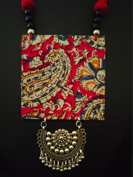 Kalamkari Fabric Necklace Set with Afghani Metal Pendant