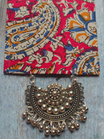 Load image into Gallery viewer, Kalamkari Fabric Necklace Set with Afghani Metal Pendant
