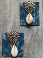 Load image into Gallery viewer, Kantha Work Indigo Fabric Necklace Set with Pompom and Shells
