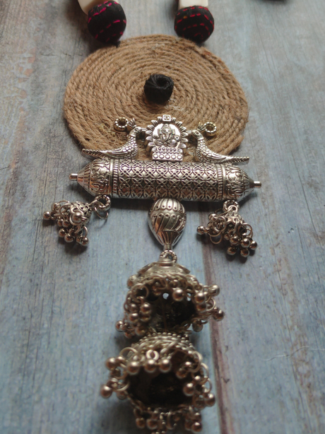 Jute Necklace Set with Metal Birds Pendant and Shell Earrings