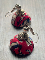 Load image into Gallery viewer, Kalamkari Fabric Necklace Set with Afghani Metal Pendant
