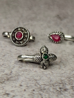 Load image into Gallery viewer, Three Oxidized Silver-Plated Tribal Clip On Nosepin
