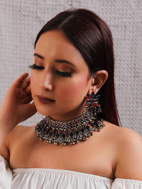 Multi-Color Glass Stones Embedded Adjustable Length Thread Closure Choker Necklace Set