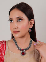 Load image into Gallery viewer, Oxidised Finish Fuchsia Glass Stones Embedded Metal Necklace Set
