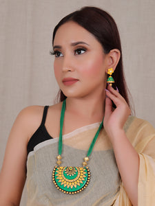 Green Arc Shaped Terracotta Necklace Set
