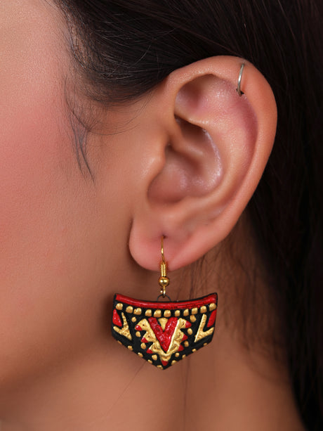 Elegant Black & Golden Handcrafted Terracotta Clay Necklace Set with Thread Closure