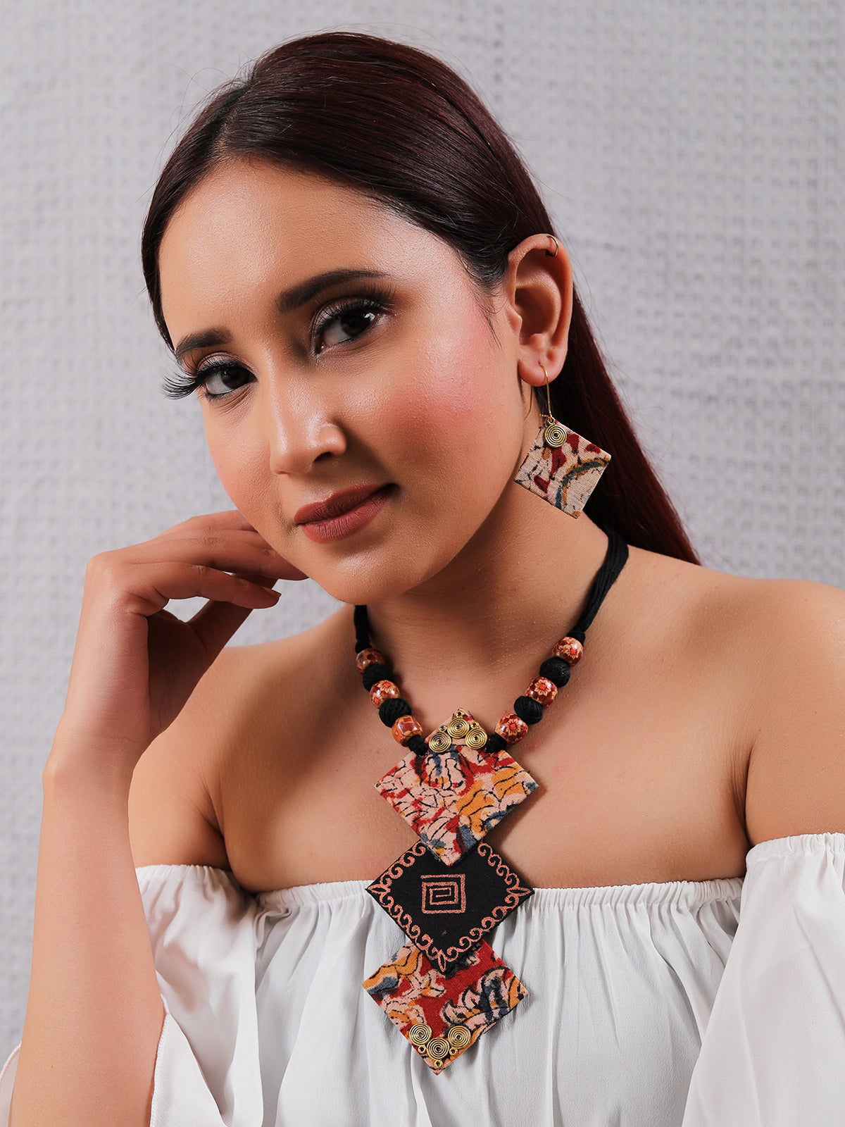 Handmade Kalamkari Fabric Necklace Set