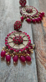 Load image into Gallery viewer, Fuchsia and White Beads Festive Metal Dangler Earrings
