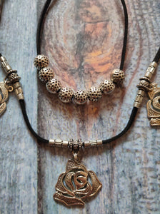 Petite Rose Motif 2 Layered Necklace Set