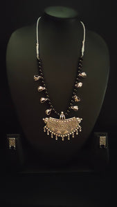 Intricately Detailed Pendant Necklace Set with Glass Beads