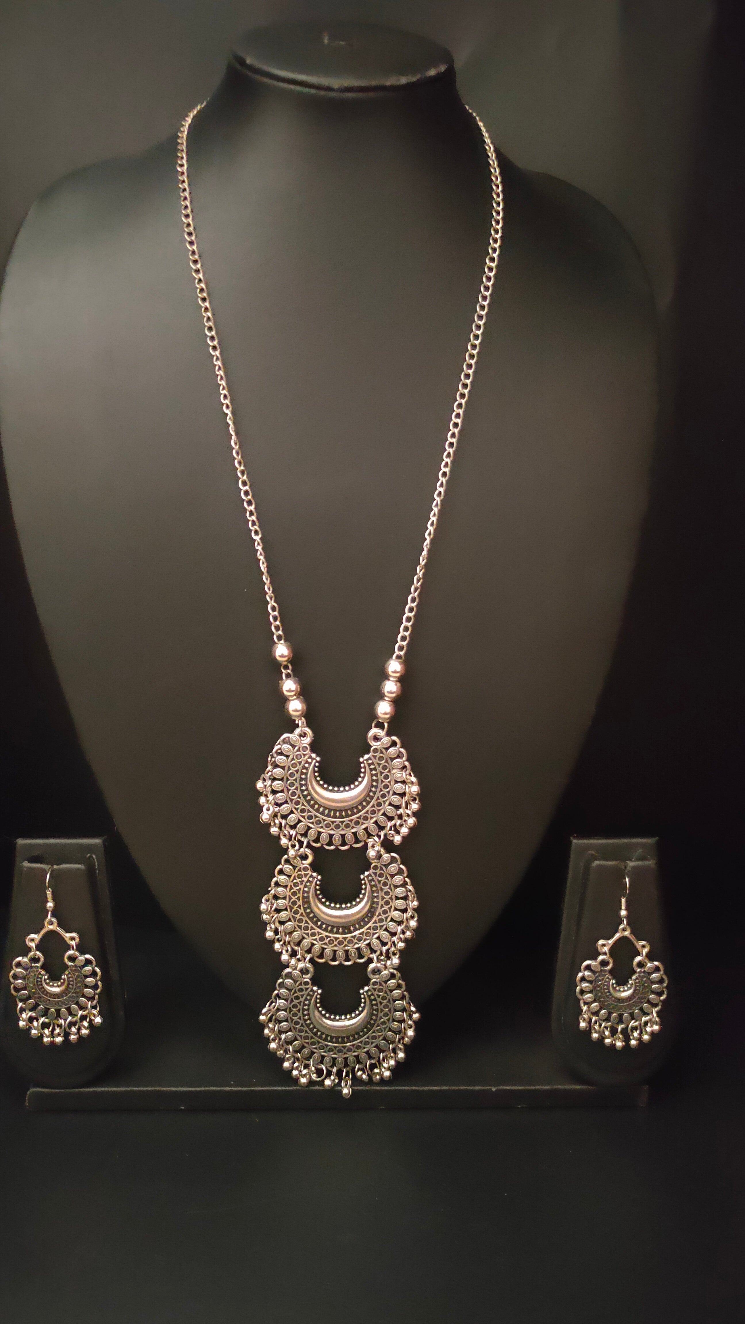 Long Chain Oxidised Silver 3 Layer Pendant Necklace Set