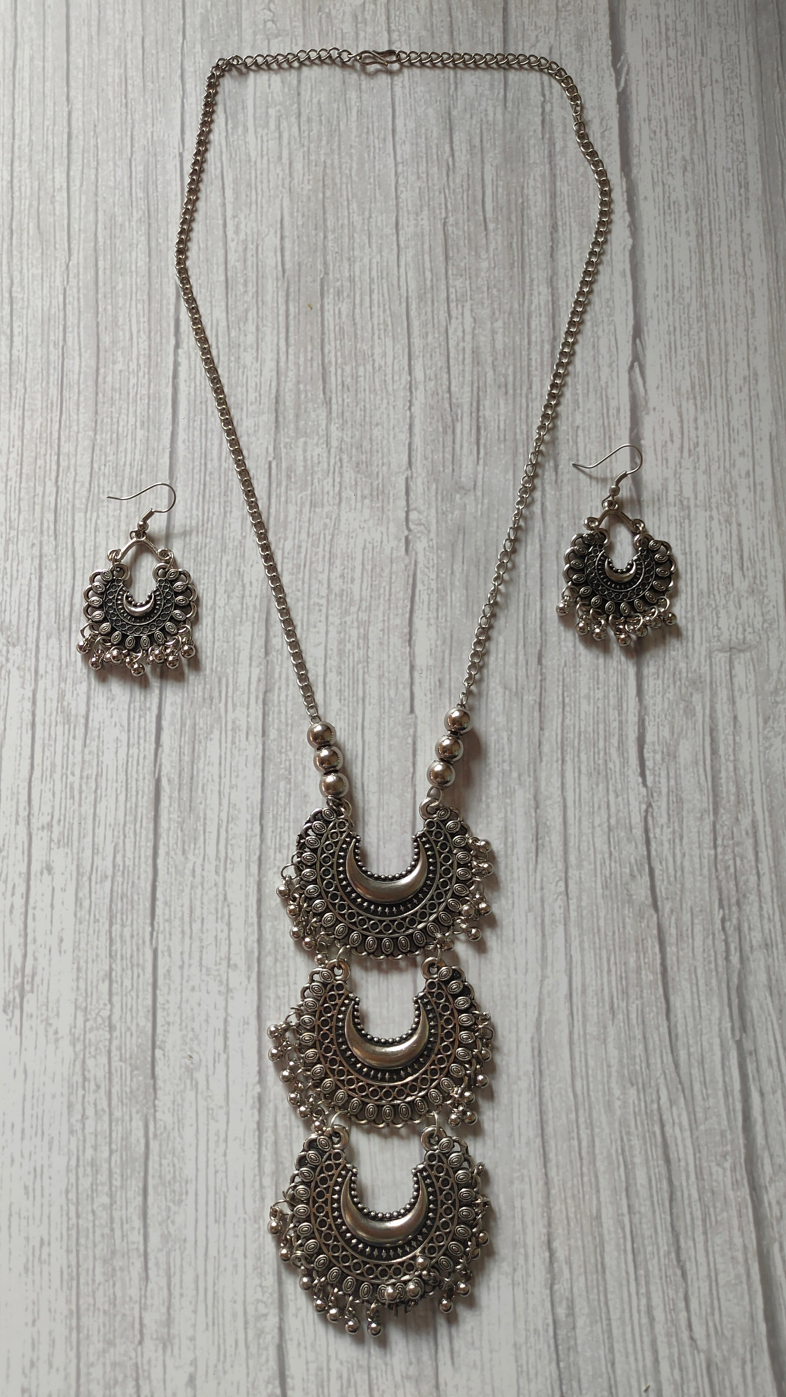 Long Chain Oxidised Silver 3 Layer Pendant Necklace Set