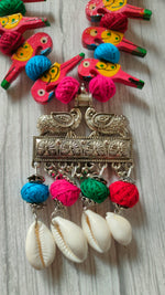 Load image into Gallery viewer, Wooden Birds and Shell Work Elaborate Necklace Set
