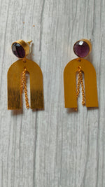 Load image into Gallery viewer, Horse Shoe Brass Earrings with Chain Strings and Purple Stone
