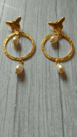Load image into Gallery viewer, Circular Brass Dangler Earrings with Pearl Beads
