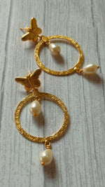Load image into Gallery viewer, Circular Brass Dangler Earrings with Pearl Beads
