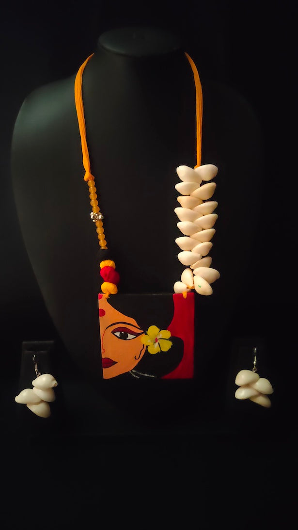 Handpainted Woman Face Shell Work Necklace Set