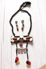 Load image into Gallery viewer, Fabric and Shell Work Metal Charms Necklace Set
