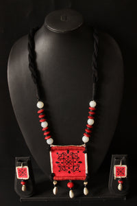 Jade Beads, Wooden Beads and Shell Work Hand Painted Fabric Necklace Set