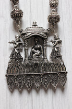 Load image into Gallery viewer, Multi Layer Red Beads Bride Palki Illustrated  Metal Pendant Necklace Set
