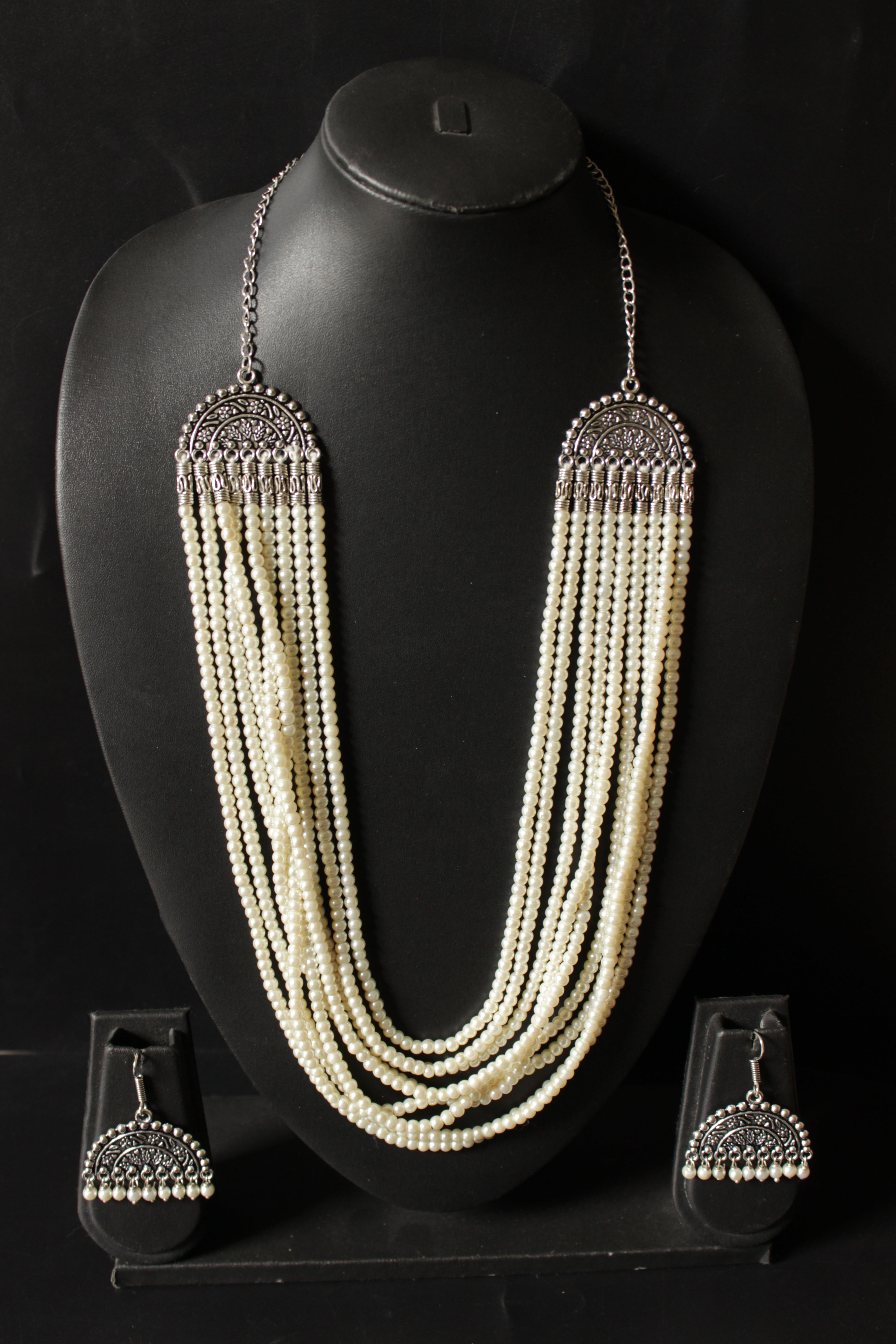 Multi layered White Pearl Beaded Necklace Set