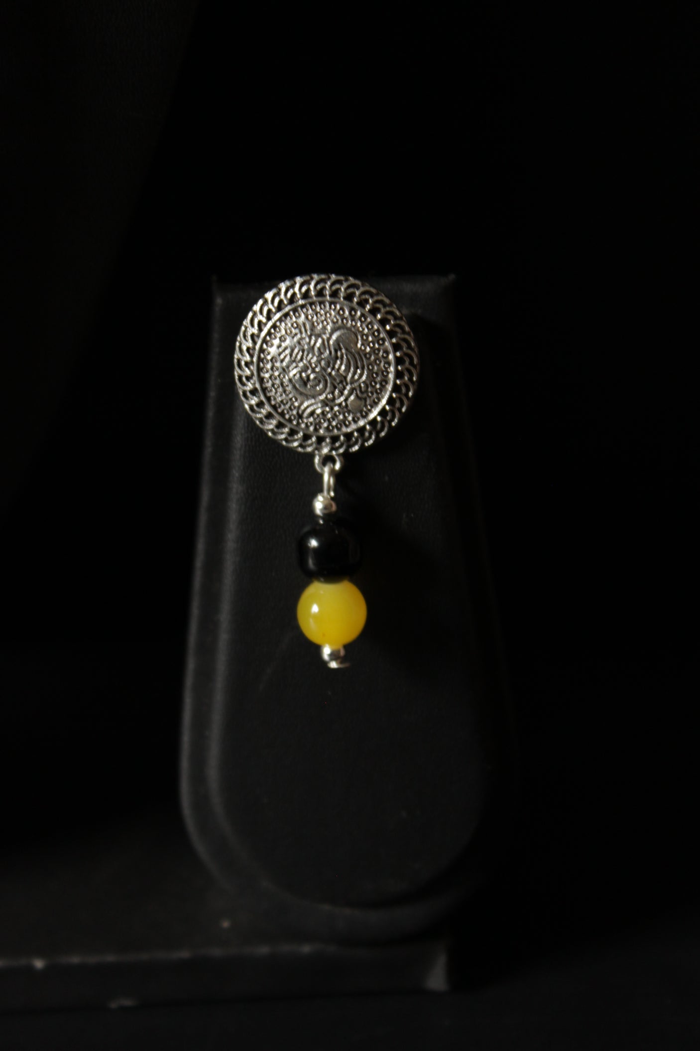 Black and Yellow Glass Beaded 3 Layer Necklace Set
