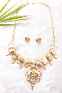 Baroque Pearls Natural Gemstones Embedded Gold Toned Versatile Brass Necklace Set